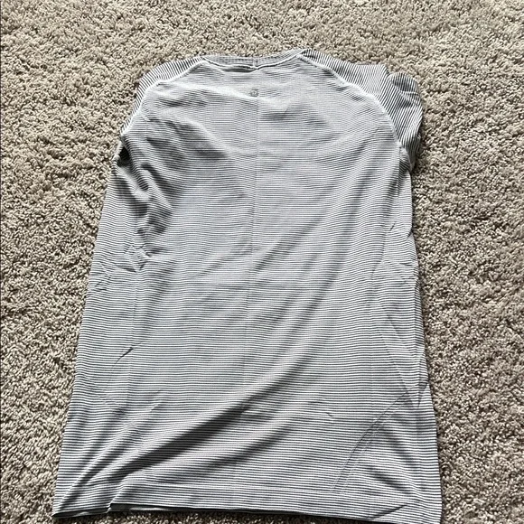 Lululemon Swiftly Long-Sleeve - Picture 5 of 6